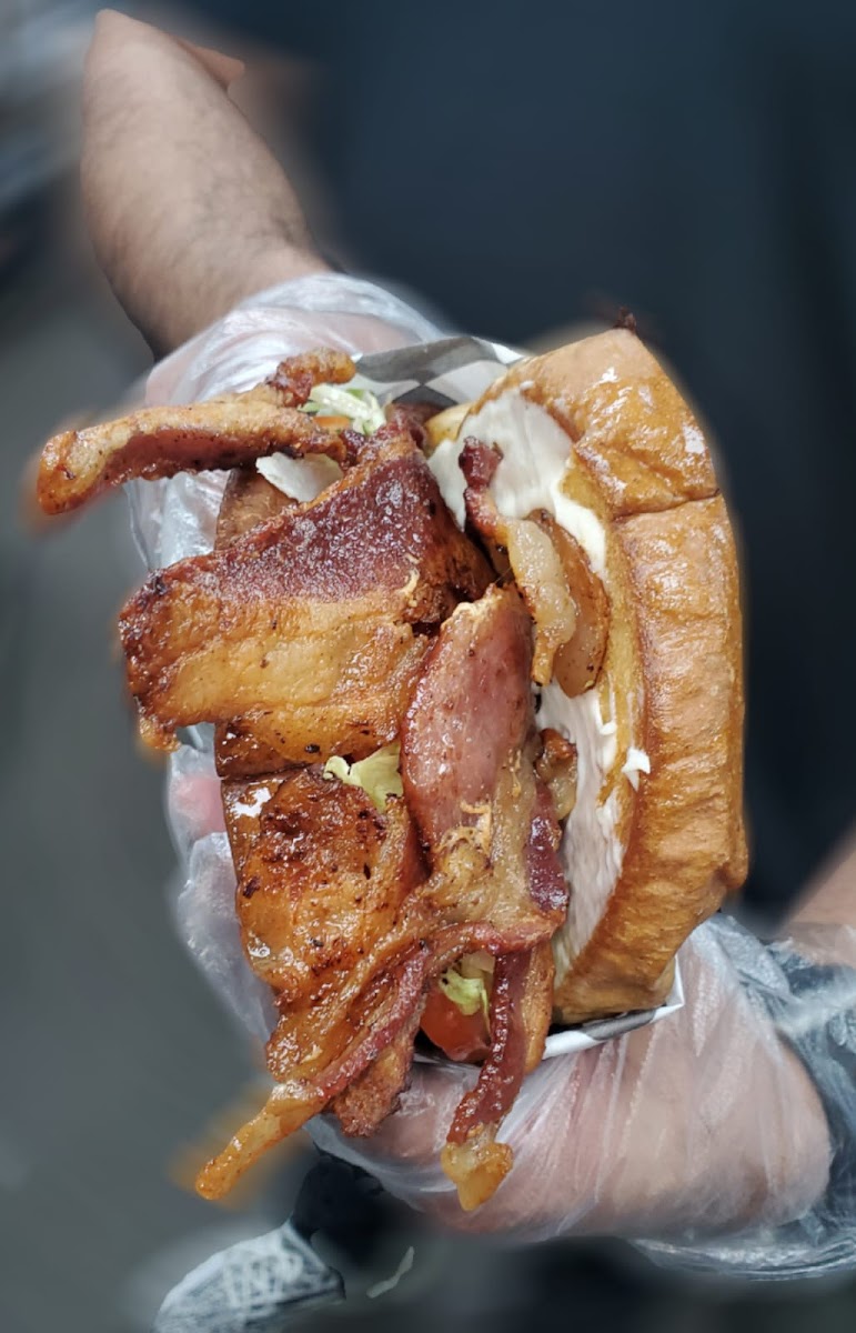 Simon's Burger Grill & More-5