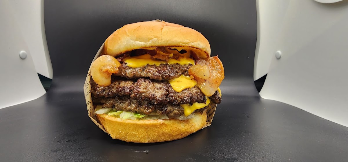 Simon's Burger Grill & More-8